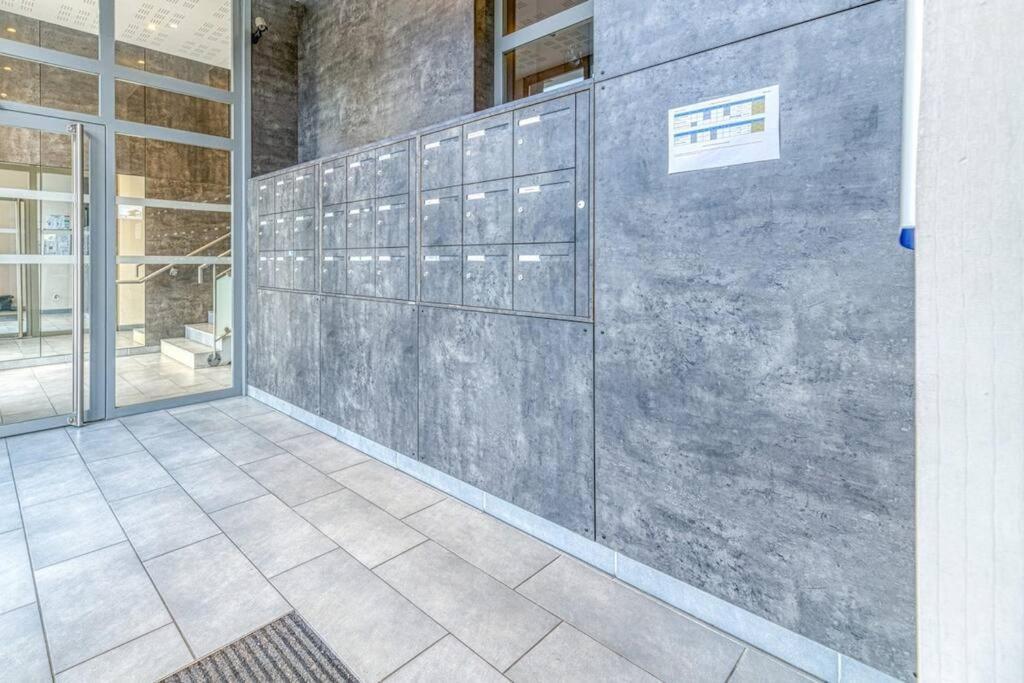 Bel Appartement-Garage Prive-Balcon-Wifi Fibre Rhut エクステリア 写真